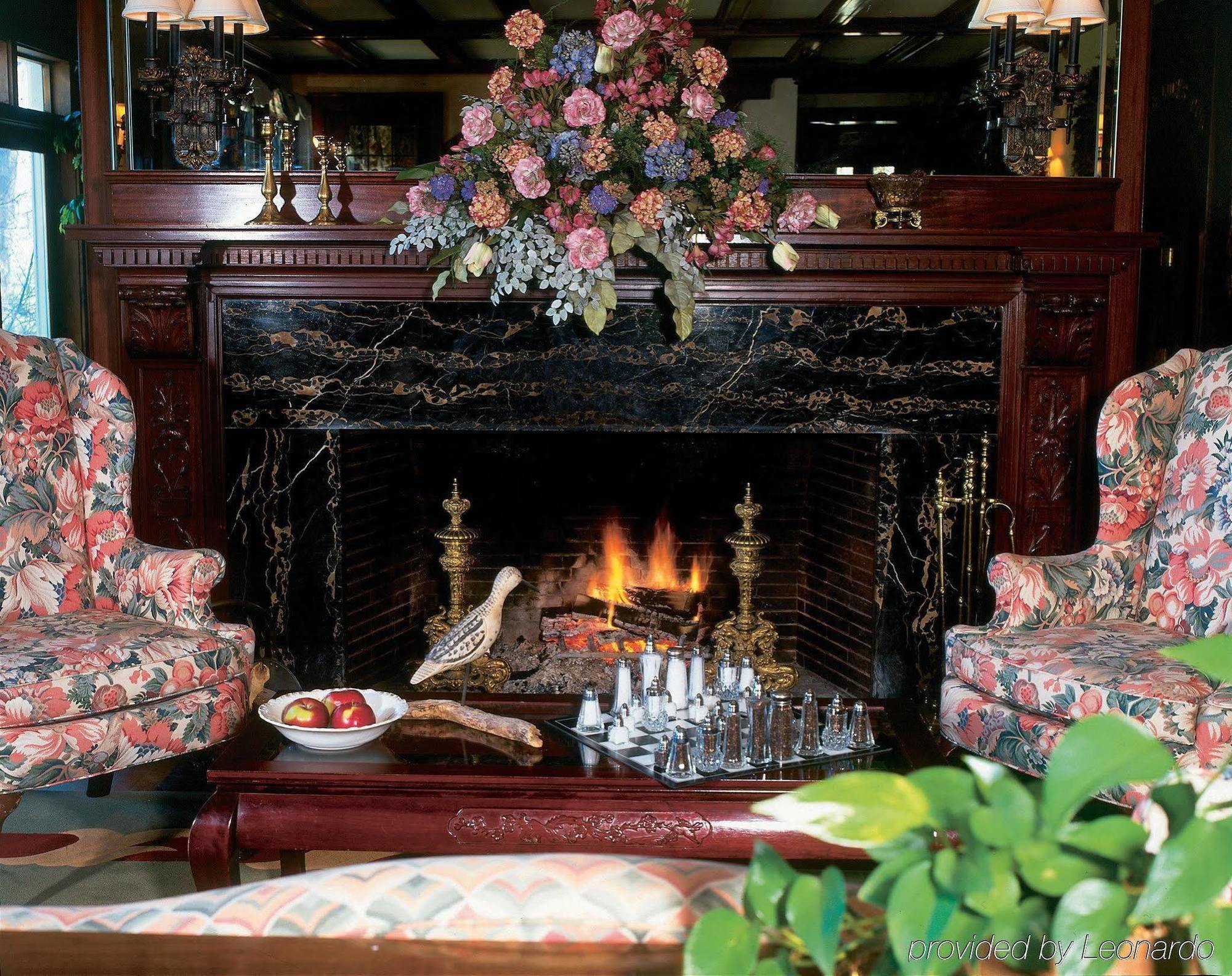 The Manor On Golden Pond Bed & Breakfast Holderness Exterior photo